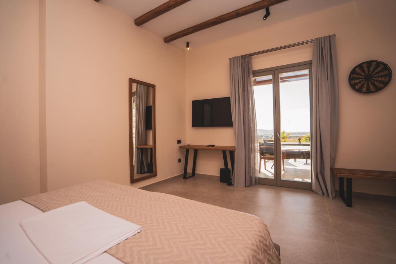 Kouros Blanc Resort & Suites Pounda ภายนอก รูปภาพ
